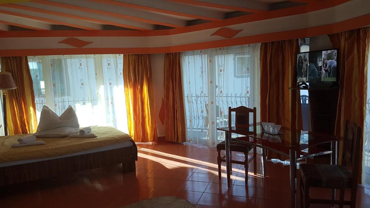 Pensiunea Casa Noastra Hotell Sinaia Exteriör bild
