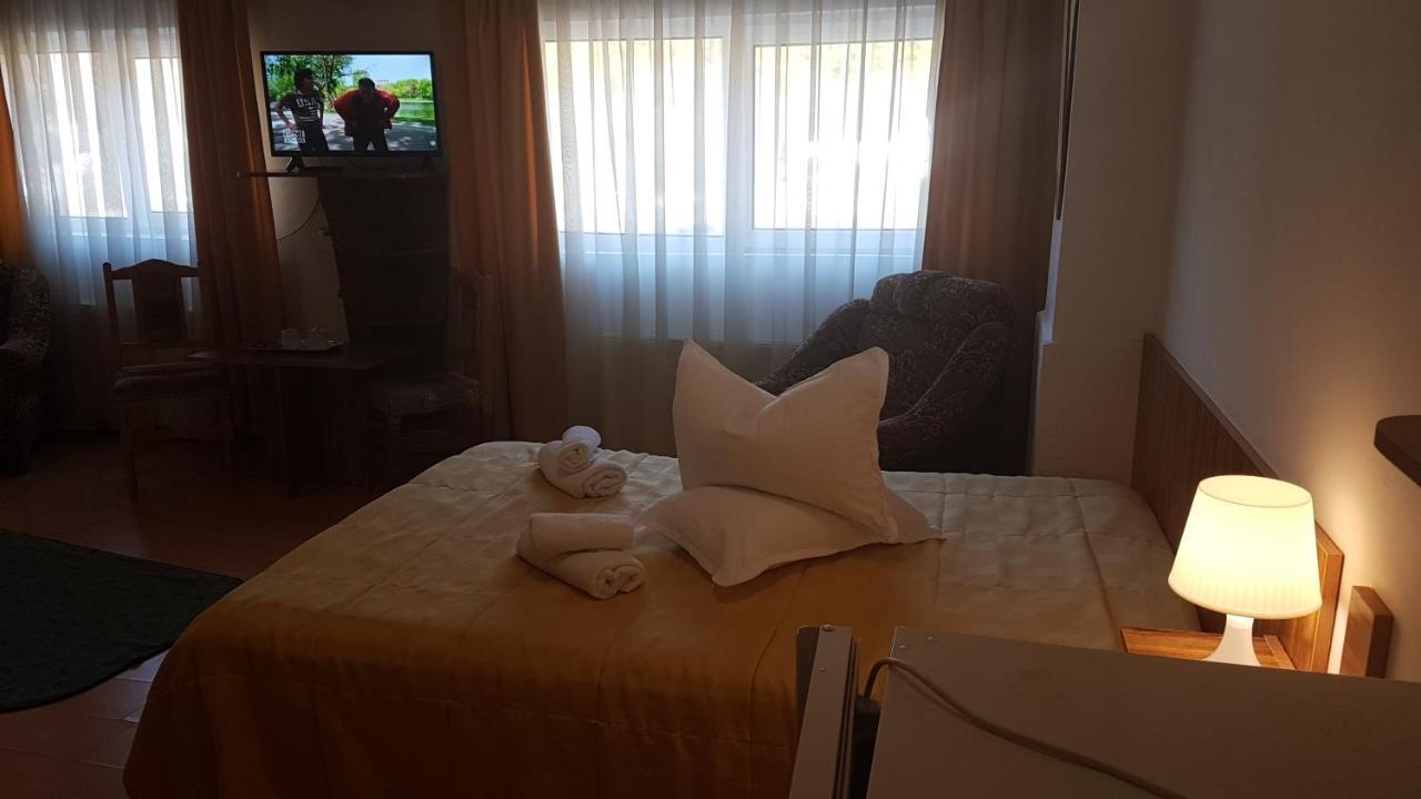 Pensiunea Casa Noastra Hotell Sinaia Exteriör bild
