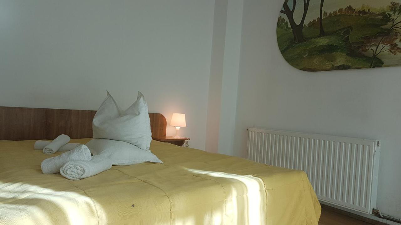 Pensiunea Casa Noastra Hotell Sinaia Exteriör bild